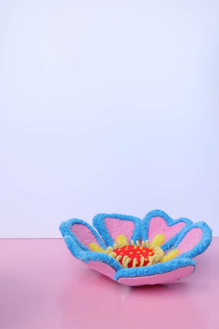 Mellemstor Blomst Skulptur - Pink, Blå & Gul