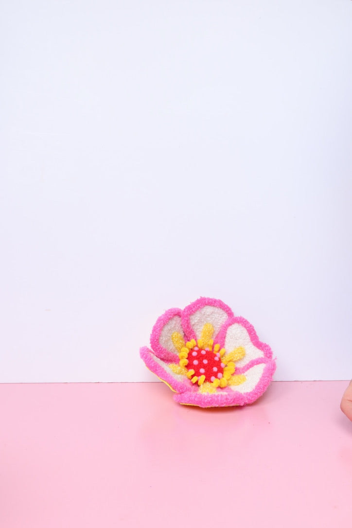 Hvid, Pink & Gul Blomst Skulptur - Formbar Tekstilkunst
