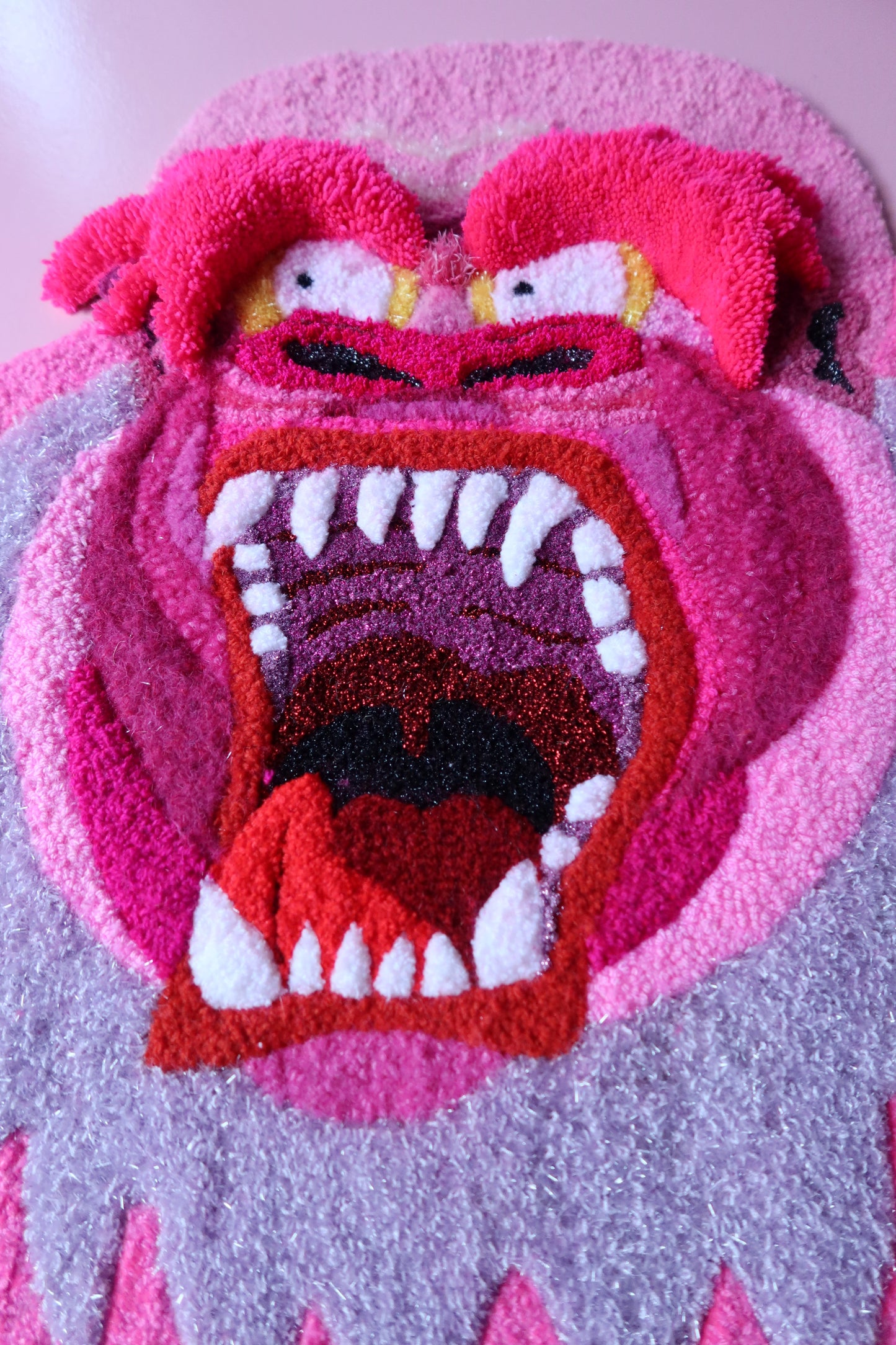 Gorilla - Tekstilmaske i Forskellige Pink Nuancer