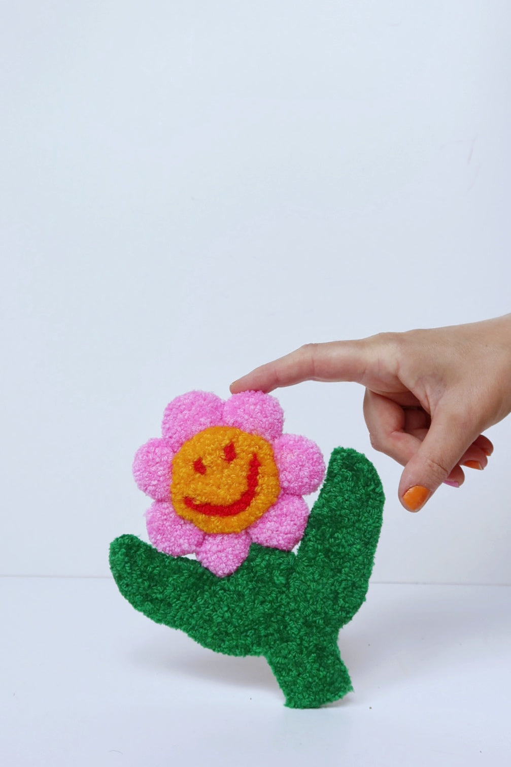 Smiley Face Blomst - Pink, Gul & Grøn Tekstilkunst