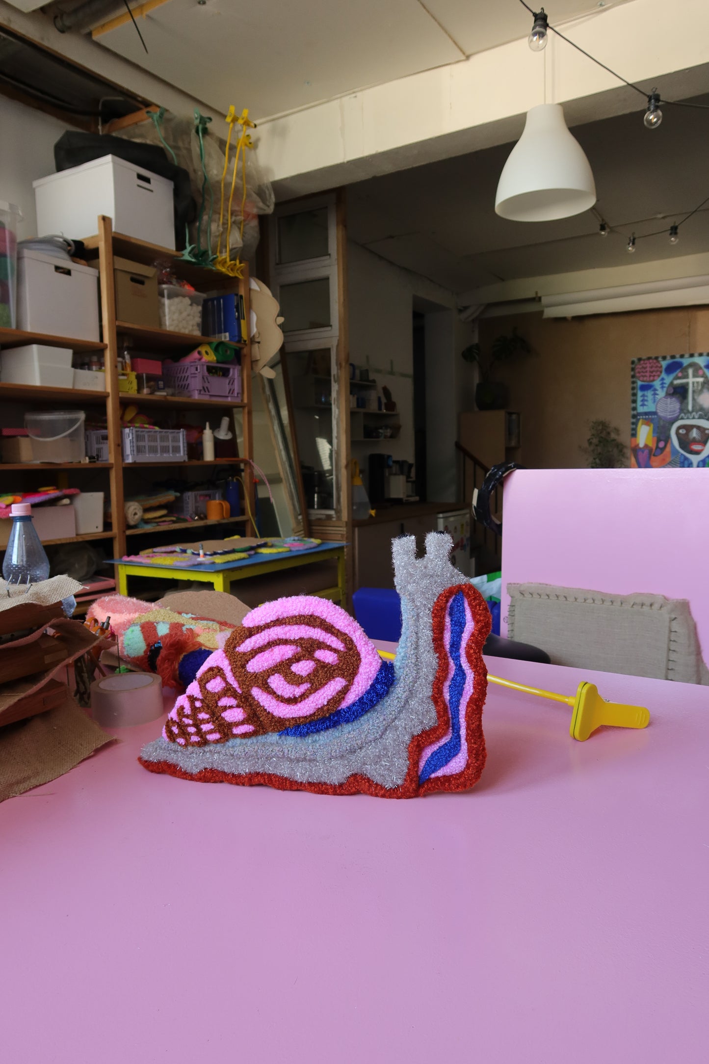 Snegl - Tekstilkunst i Perlemor, Brun, Blå & Pink