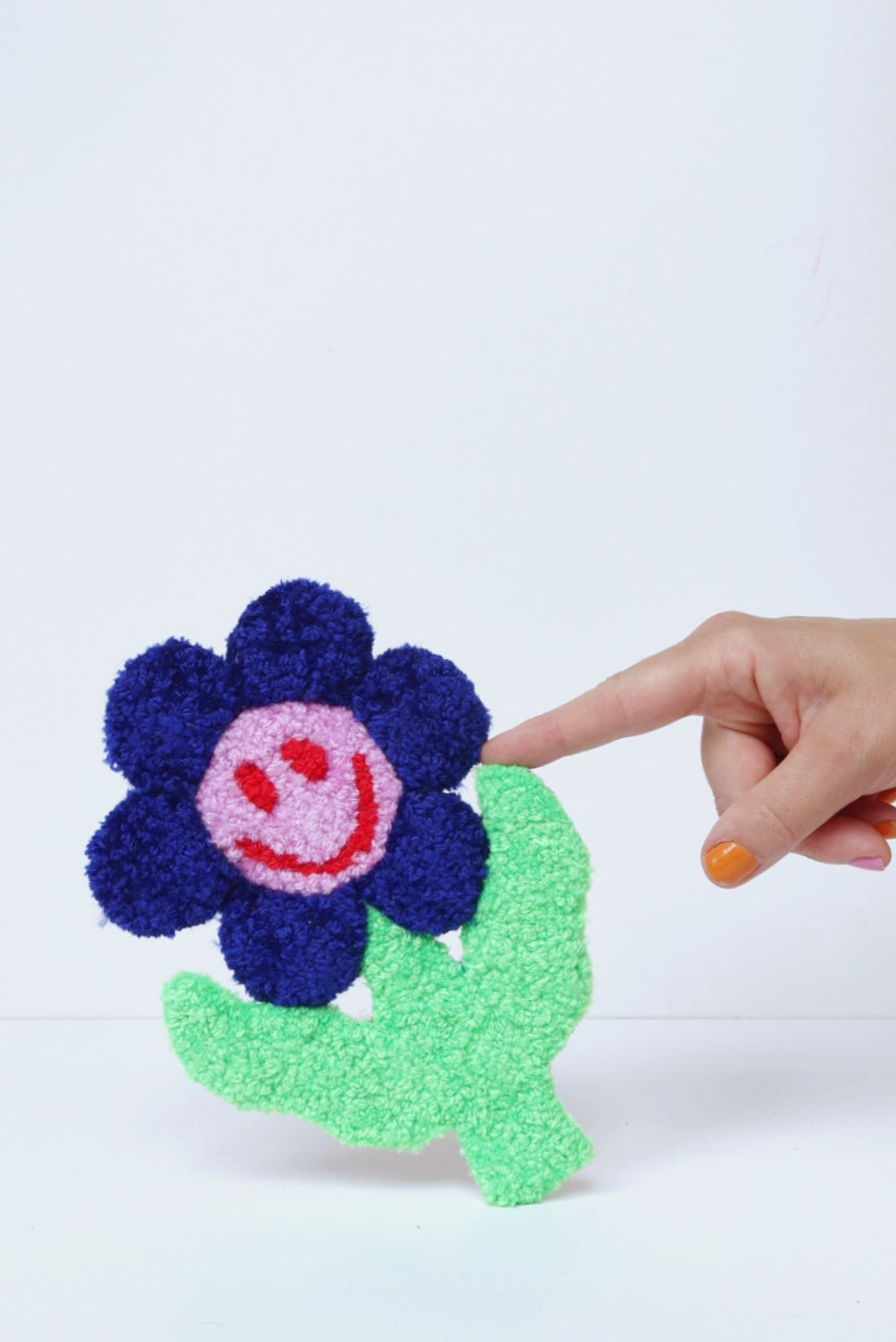 Stor Smiley Face Blomst - Blå, Lyserød & Lysegrøn Tekstilkunst