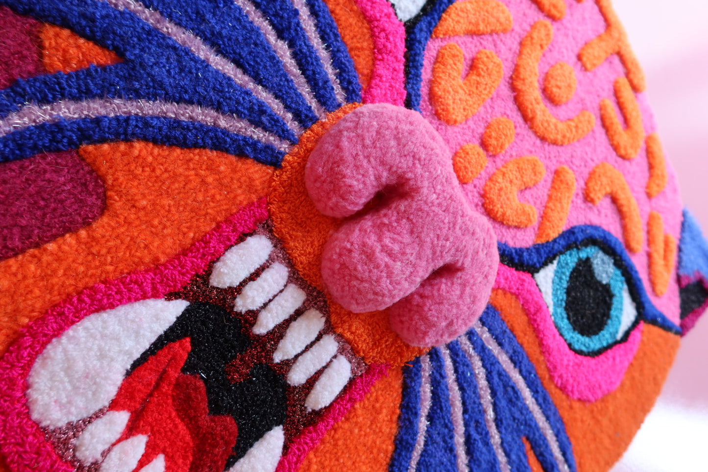 Feline - Tekstilmaske i Orange, Pink & Blå