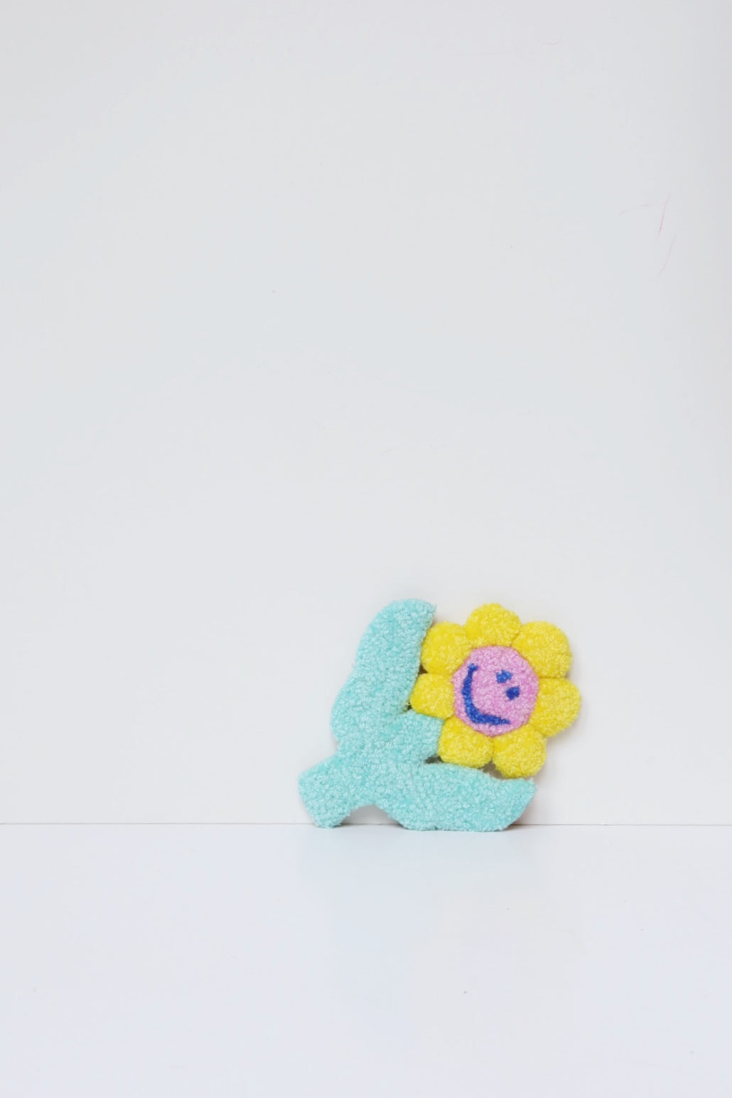 Smiley Face Blomst - Gul, Lyserød & Lyseblå Tekstilkunst