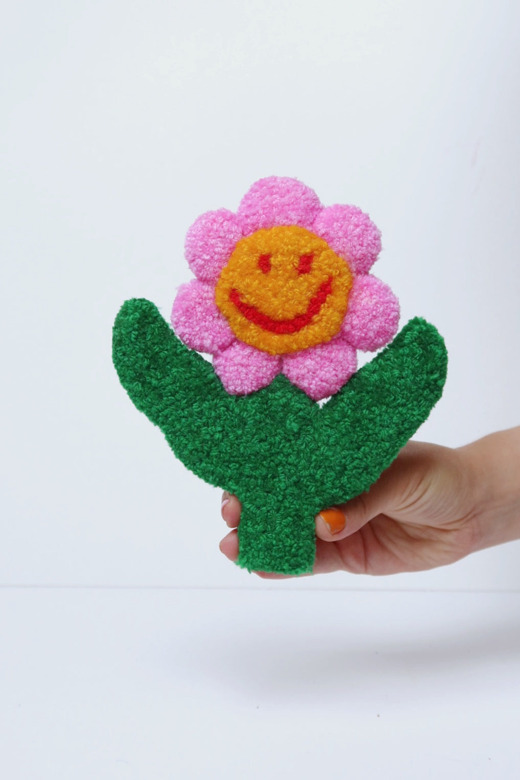 Smiley Face Blomst - Pink, Gul & Grøn Tekstilkunst