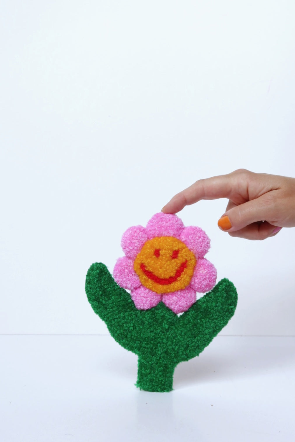 Smiley Face Blomst - Pink, Gul & Grøn Tekstilkunst