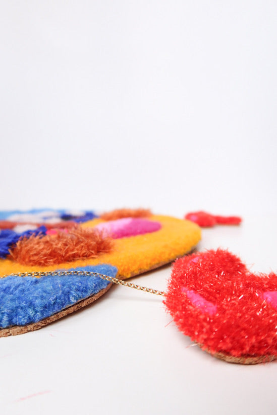 Lise For Alvor - Blå, Gul, Brun, Rød & Lyserød - Plakat af Håndlavet Tuftet Maske