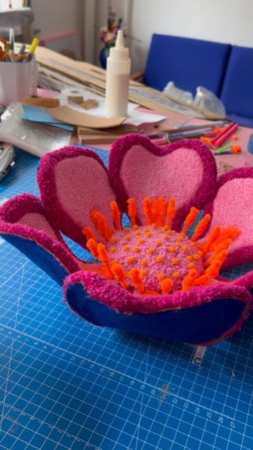 Stor Blomst Skulptur - Lyserød, Mørk Pink & Orange