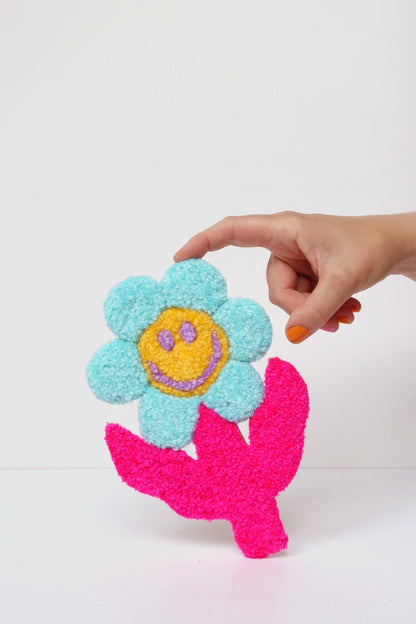 Stor Smiley Face Blomst - Lyseblå, Gul & Pink Tekstilkunst