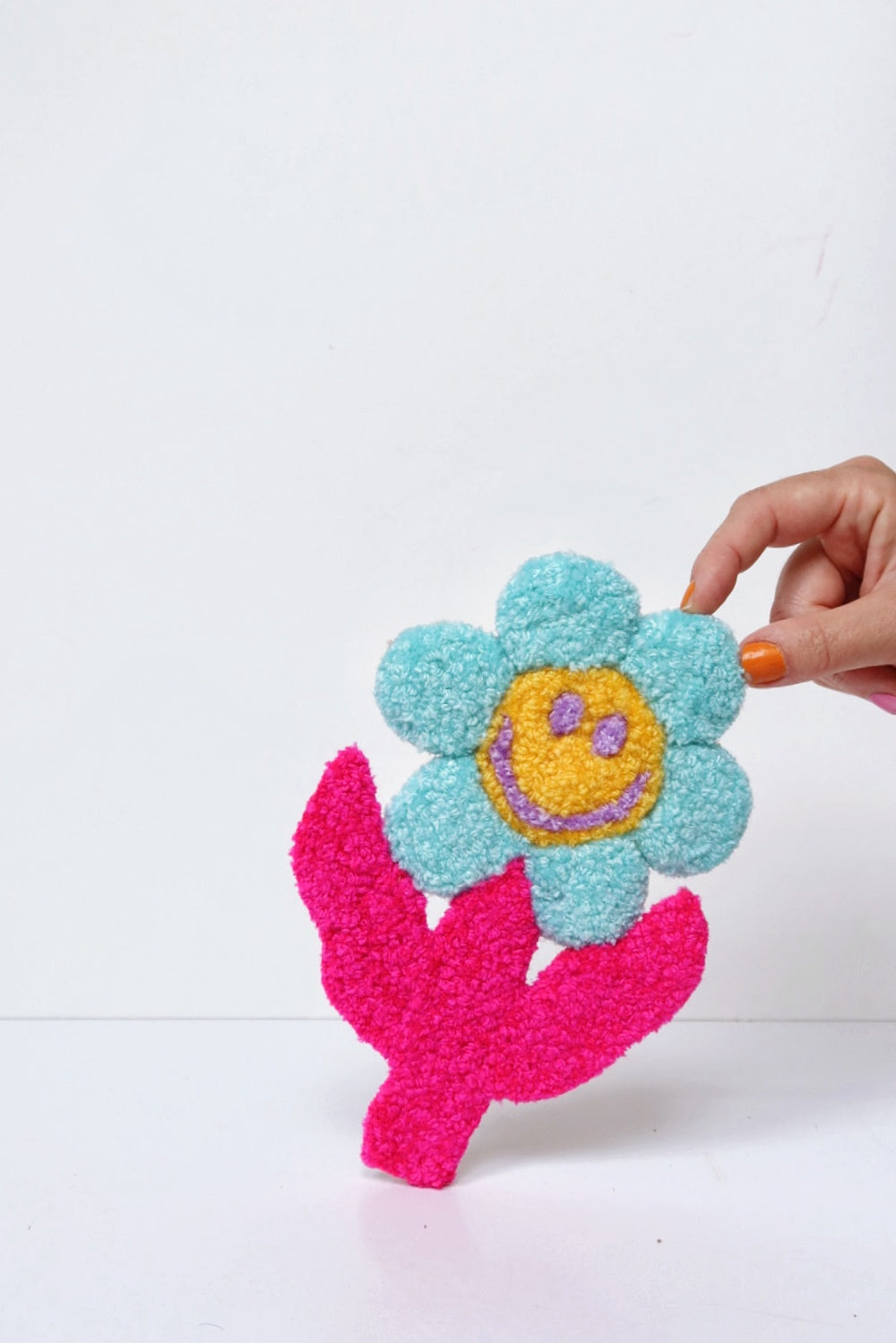 Stor Smiley Face Blomst - Lyseblå, Gul & Pink Tekstilkunst