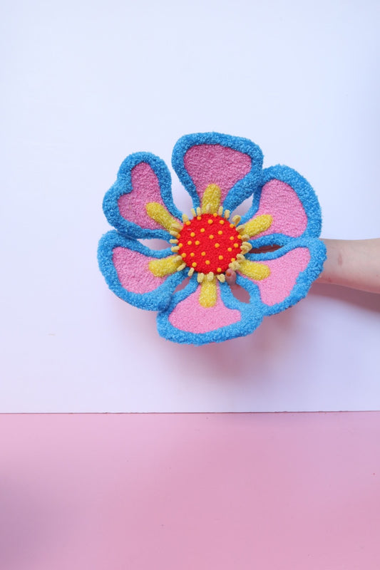 Mellemstor Blomst Skulptur - Pink, Blå & Gul