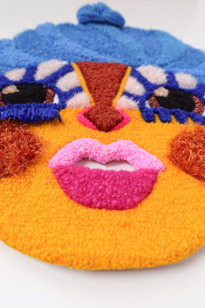 Lise For Alvor - Blå, Gul, Brun, Rød & Lyserød - Plakat af Håndlavet Tuftet Maske