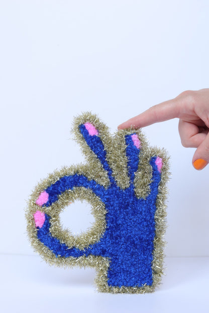 Det Bliver OK! - Blue & Gold Tekstilkunst
