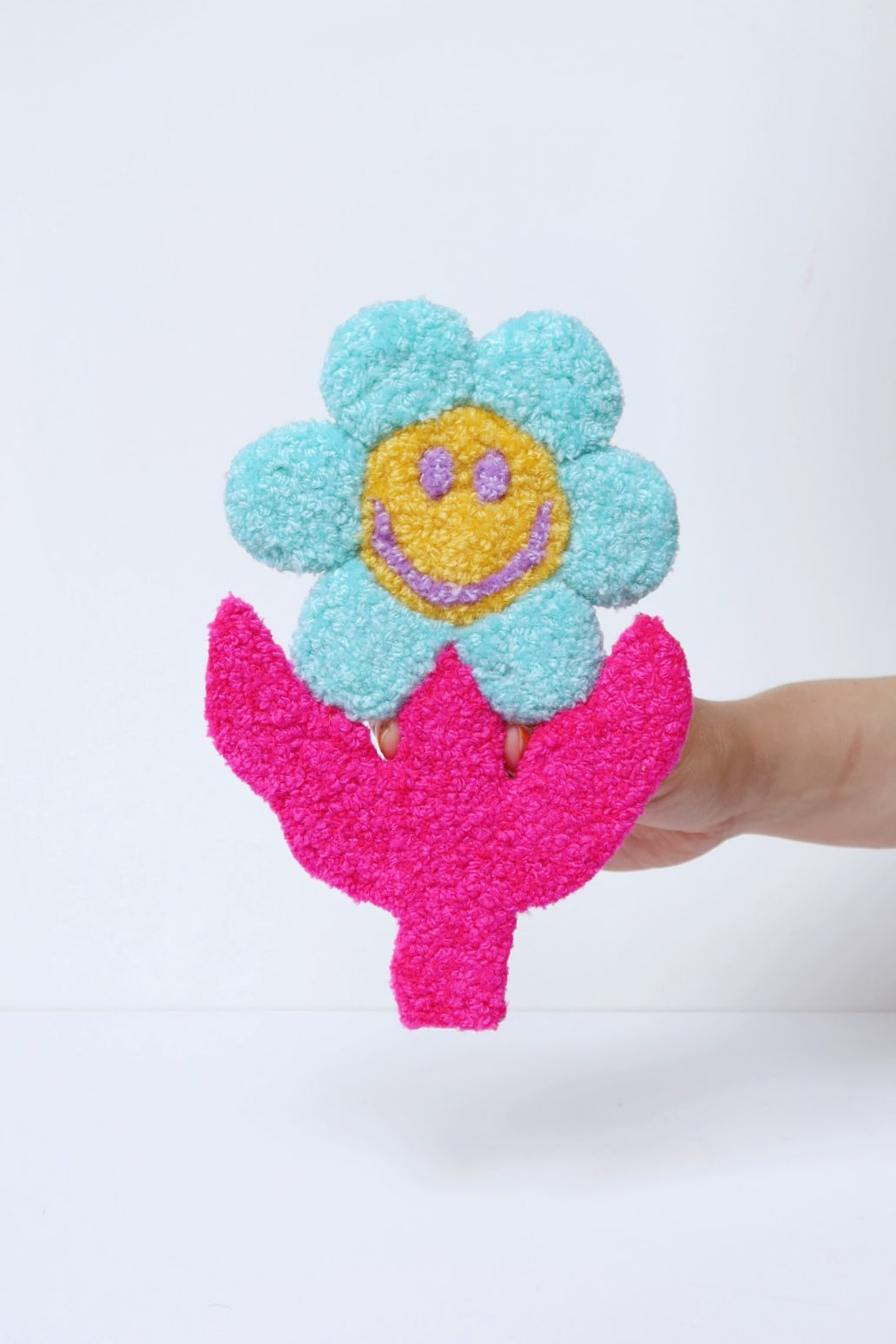 Stor Smiley Face Blomst - Lyseblå, Gul & Pink Tekstilkunst