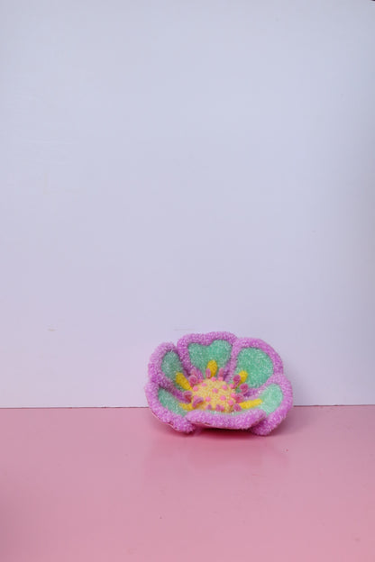 Mint, Lyserød & Gul Blomst Skulptur - Formbar Tekstilkunst