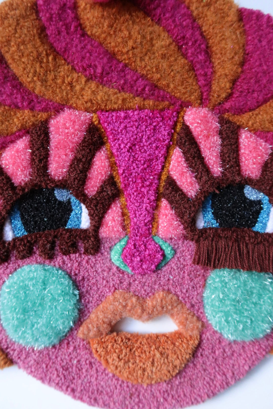 Hanna - Textile Mask in Warm Brown and Fuchsia