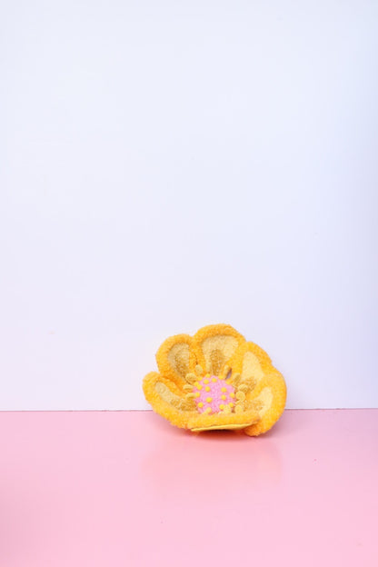 Gul Blomst Skulptur - Formbar Tekstilkunst