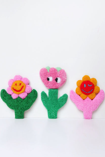 Smiley Face Blomst - Gul, Rød & Pink Tekstilkunst