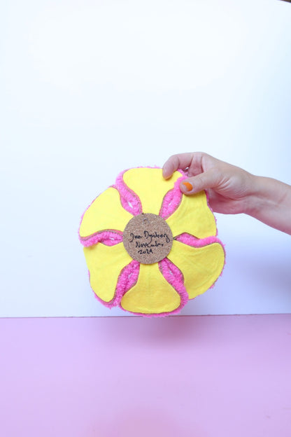 Hvid, Pink & Gul Blomst Skulptur - Formbar Tekstilkunst